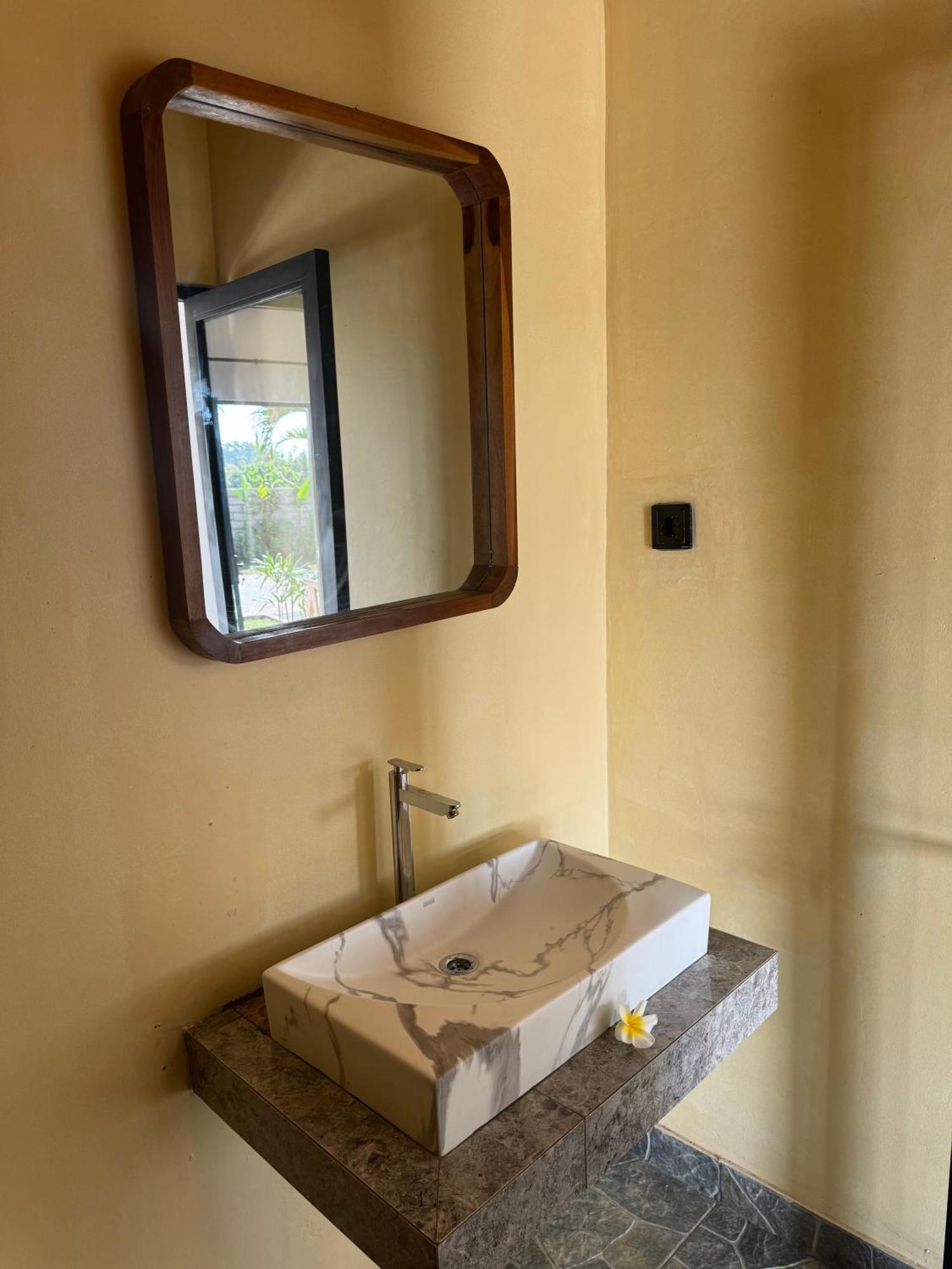 Delmora Home Balangan Pecatu Buitenkant foto